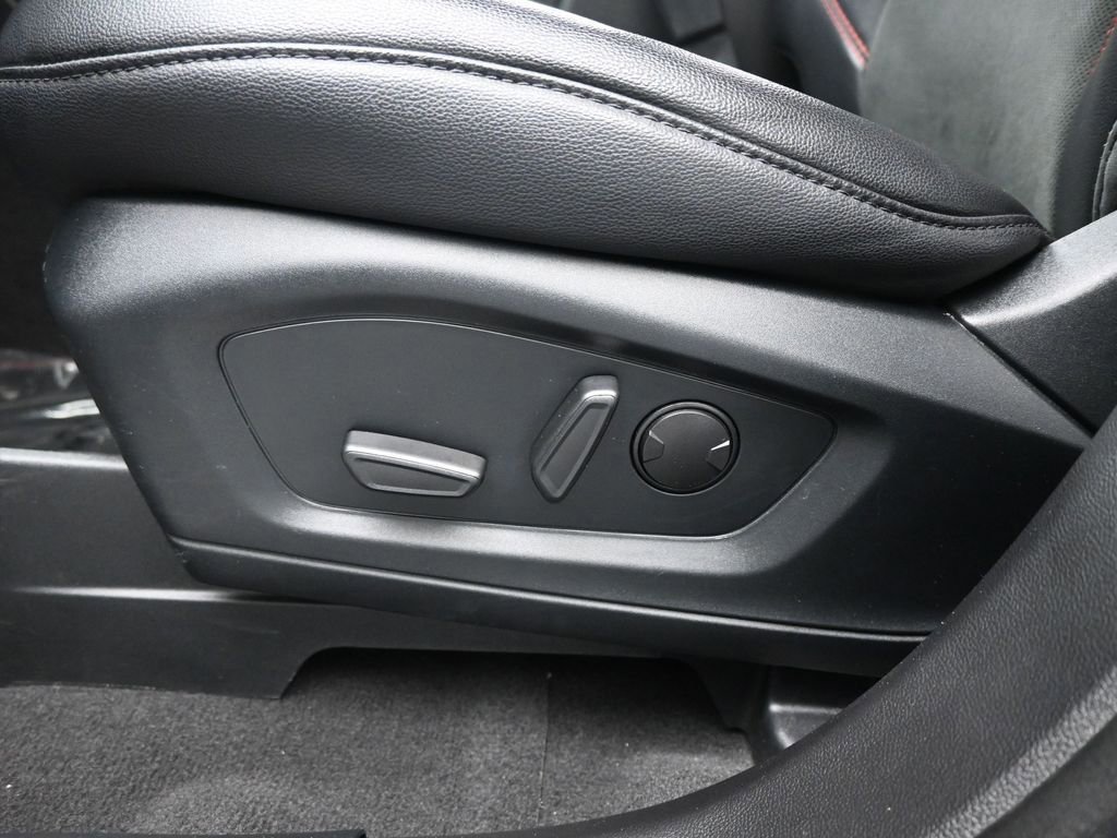 Certified 2023 Ford Explorer ST-Line w/ Class IV Trailer Tow Package image 38