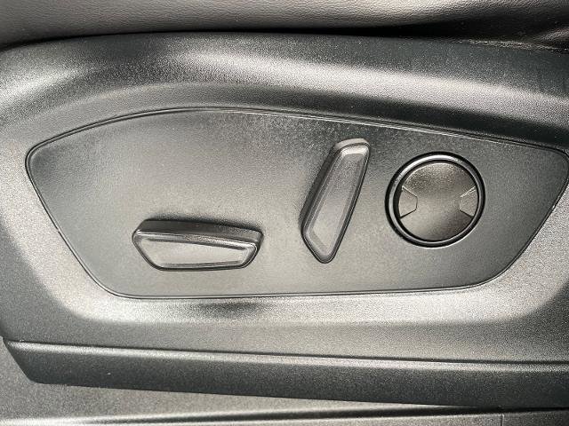 Certified 2022 Ford Explorer XLT w/ Equipment Group 202A image 25