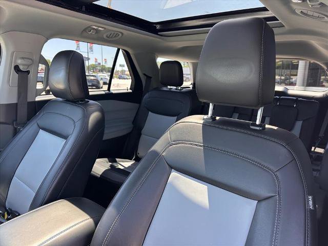 Certified 2023 Ford Explorer XLT w/ Equipment Group 202A RWD image 18