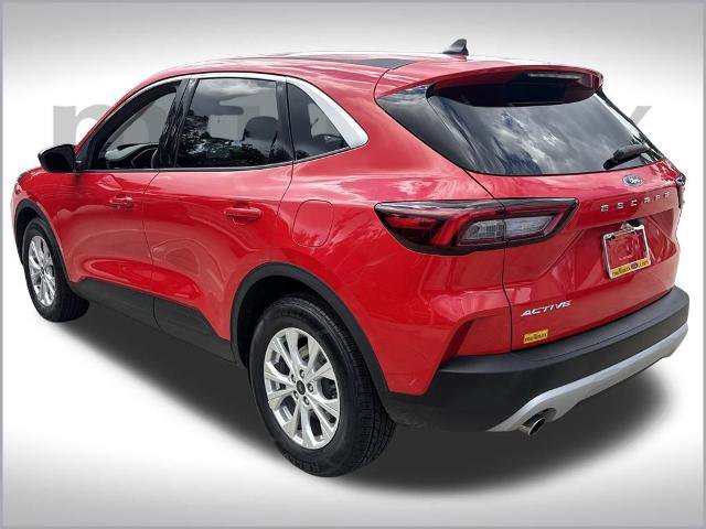 Certified 2024 Ford Escape Active w/ Cold Weather Package image 6