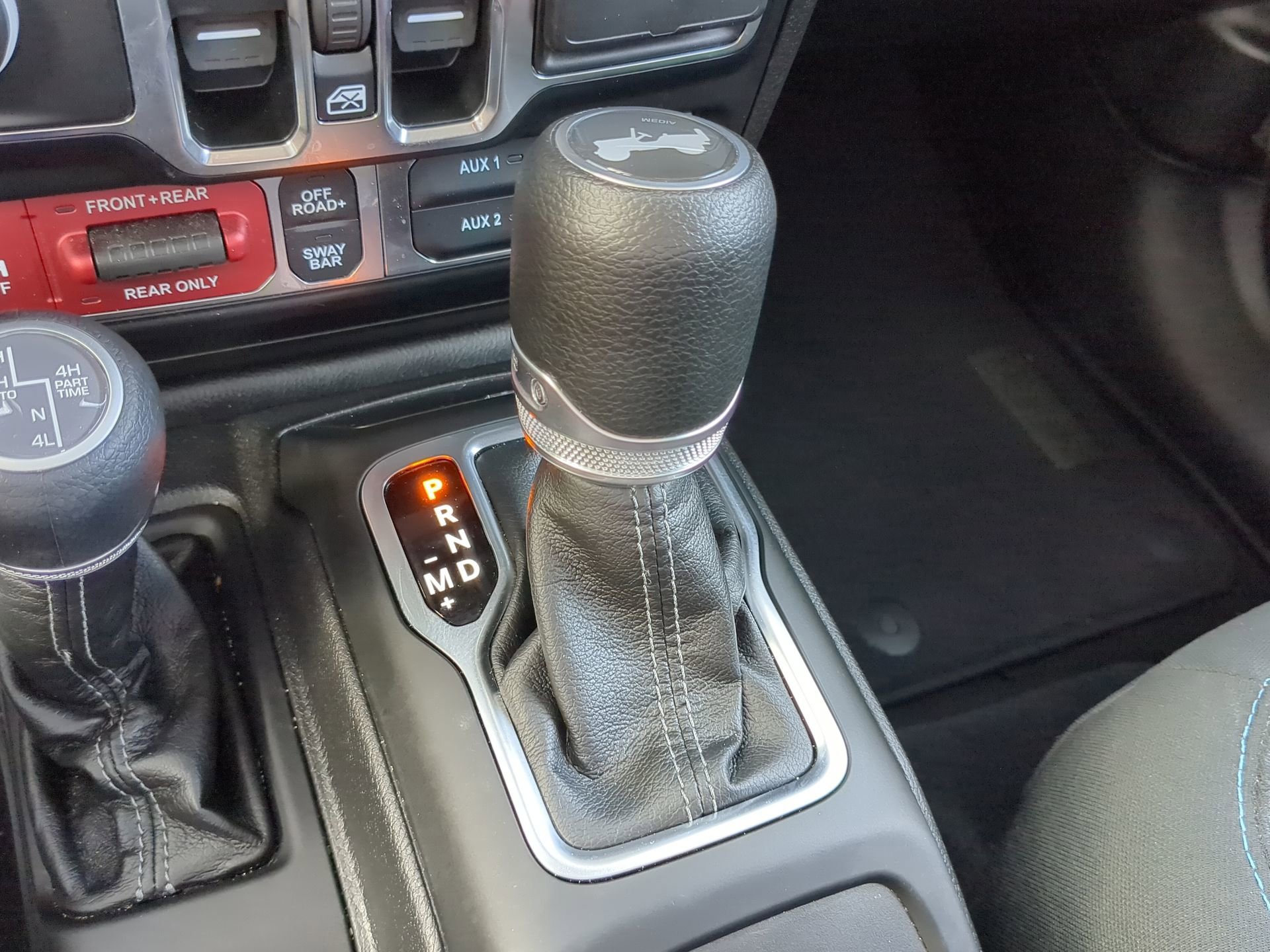 Used 2025 Jeep Wrangler Rubicon w/ Convenience Group image 55