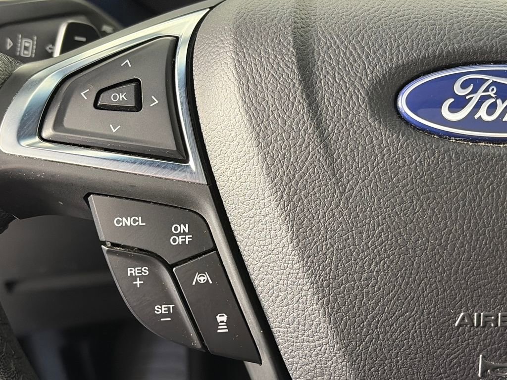 Certified 2020 Ford Edge Titanium w/ Equipment Group 301A image 17