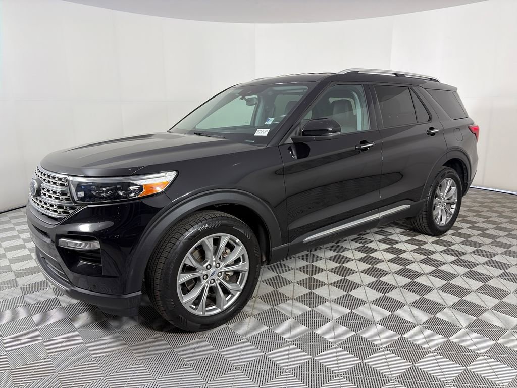 Certified 2023 Ford Explorer Limited w/ Equipment Group 301A AWD/4WD image 3