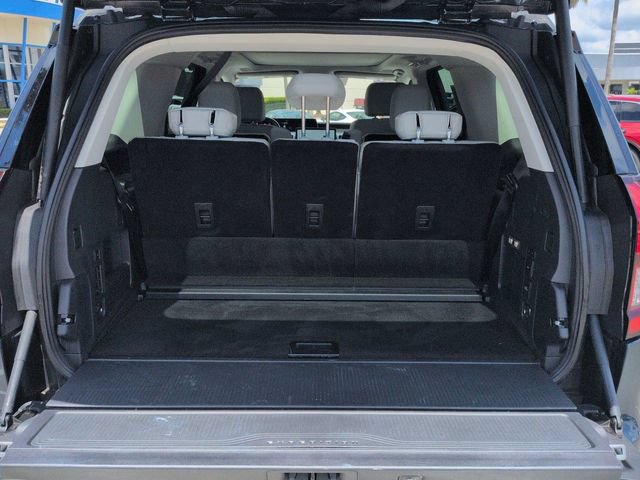 Certified 2025 Ford Expedition Platinum w/ Driver's Package AWD/4WD image 13