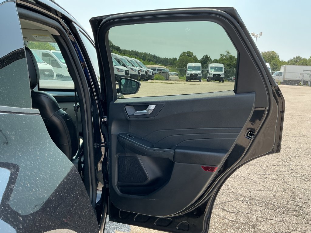 Certified 2023 Ford Escape SE FWD image 16