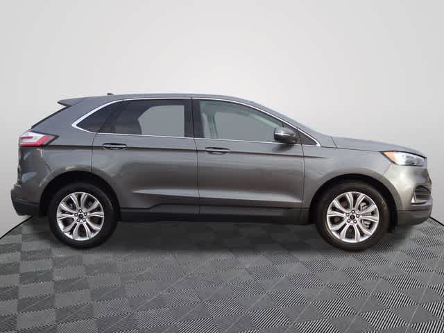 Certified 2024 Ford Edge Titanium AWD/4WD image 4