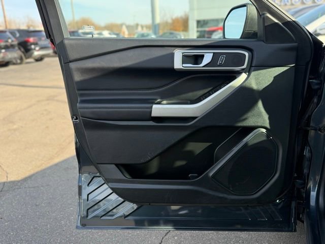 Certified 2023 Ford Explorer XLT w/ Equipment Group 202A image 14