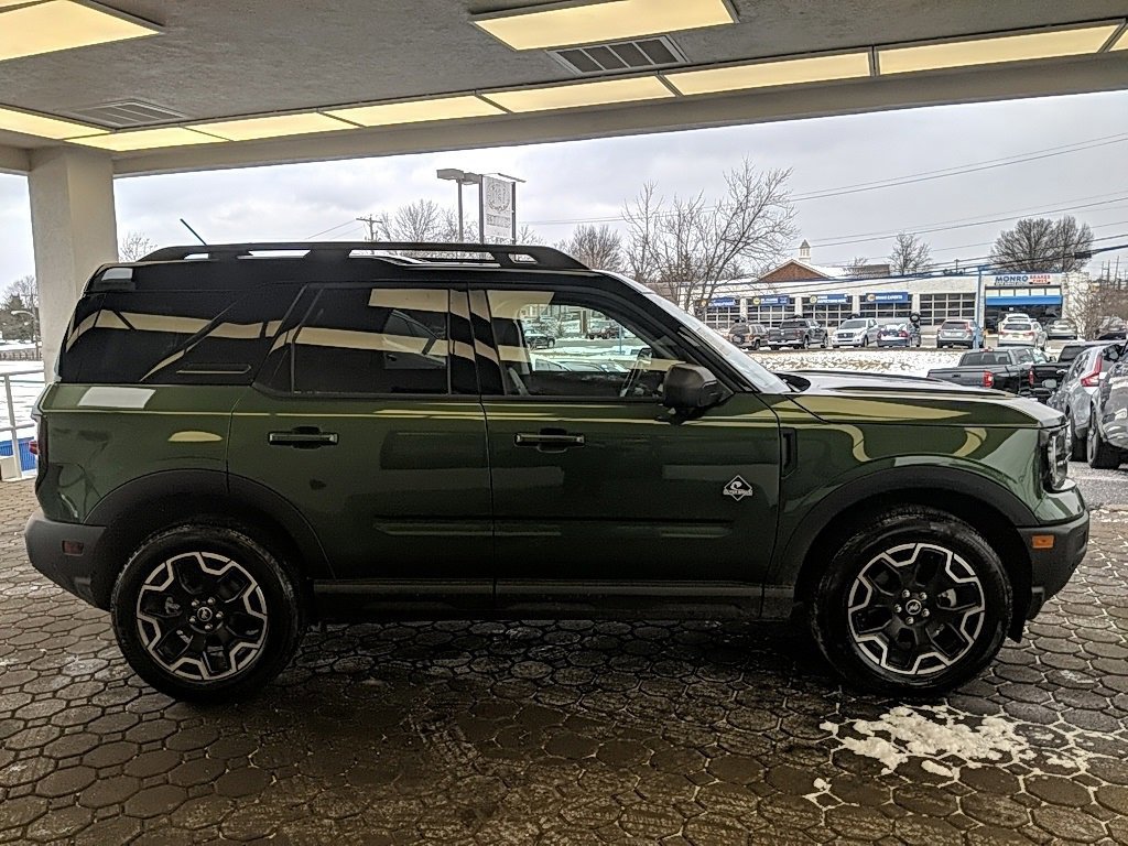Certified 2025 Ford Bronco Sport Outer Banks w/ Outer Banks Tech Package+ image 2