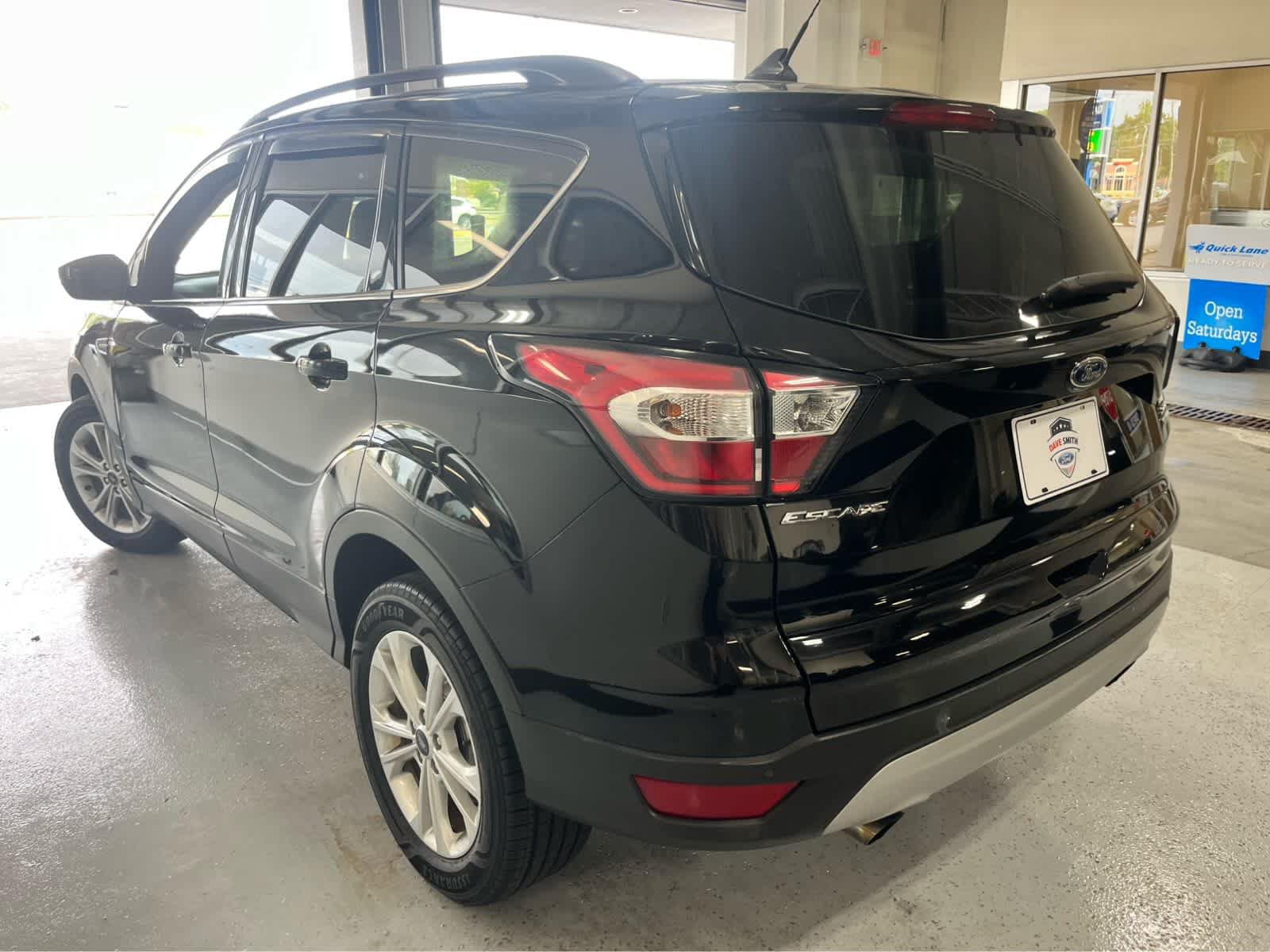 Certified 2018 Ford Escape SEL FWD image 6