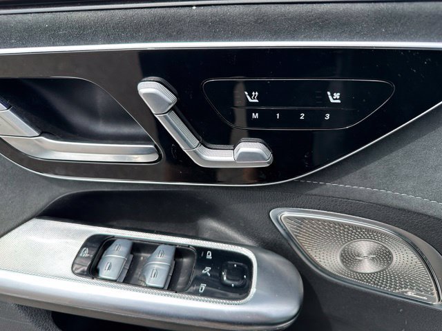 Used 2023 Mercedes-Benz EQE 500 4MATIC Sedan image 15
