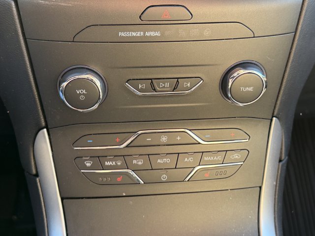 Certified 2020 Ford Edge SEL w/ Convenience Package AWD/4WD image 5