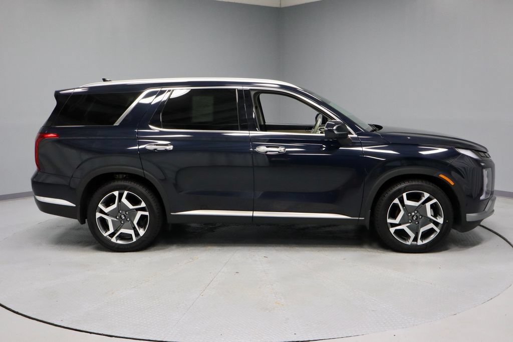 Used 2025 Hyundai Palisade Limited AWD/4WD image 13