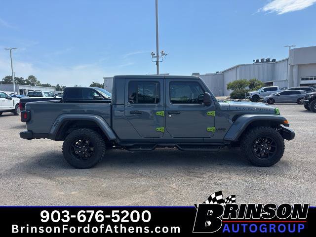 Used 2025 Jeep Gladiator Sport AWD/4WD image 4