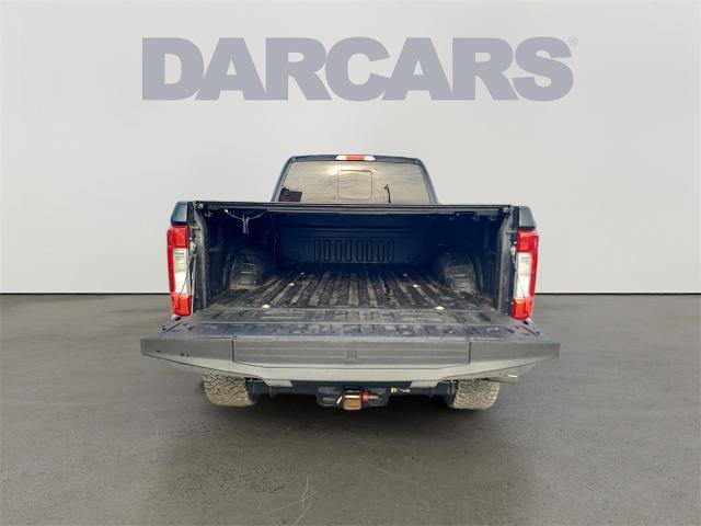 Certified 2019 Ford F350 Lariat w/ Chrome Package image 9