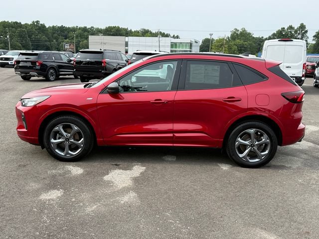 Certified 2023 Ford Escape ST-Line w/ Tech Pack #1 AWD/4WD image 8