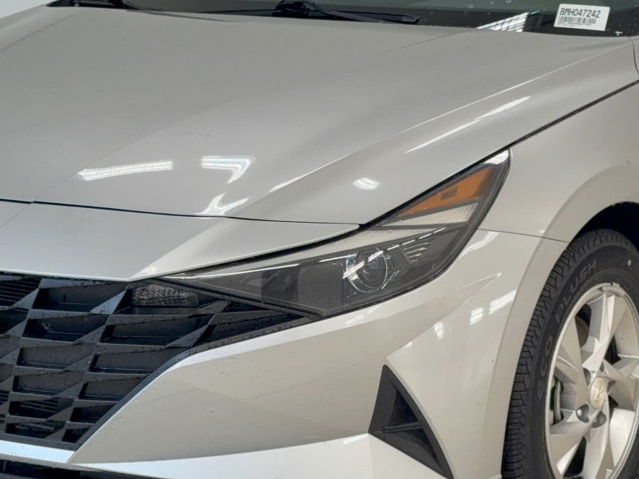 Used 2021 Hyundai Elantra SE FWD image 12