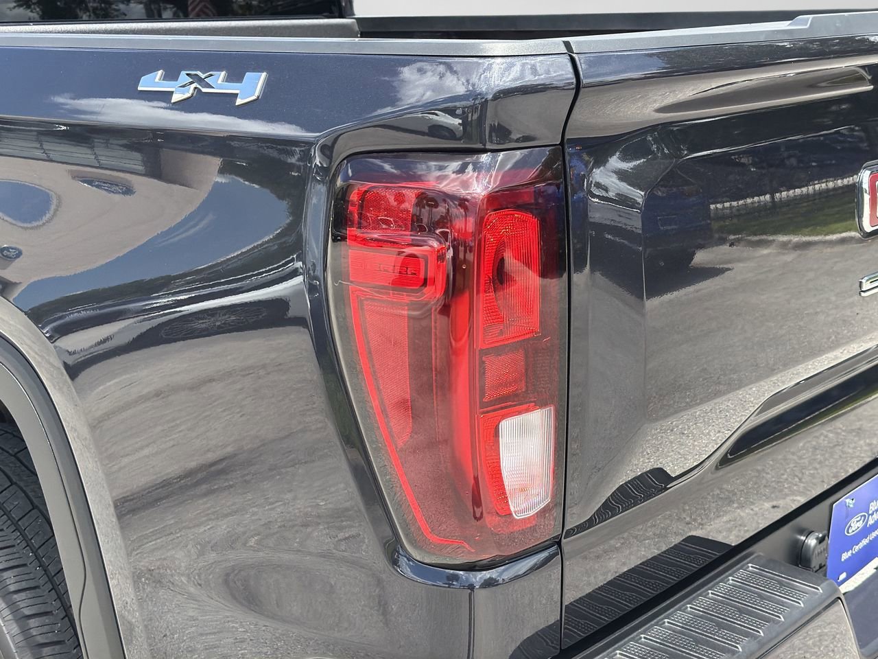Used 2024 GMC Sierra 1500 Elevation AWD/4WD image 7