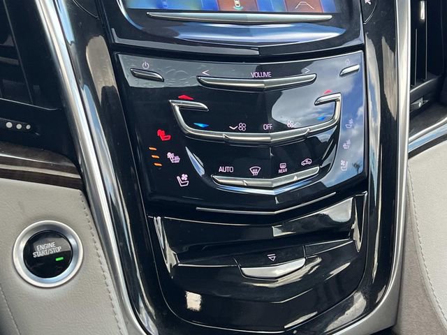 Used 2019 Cadillac Escalade ESV Luxury AWD/4WD image 27