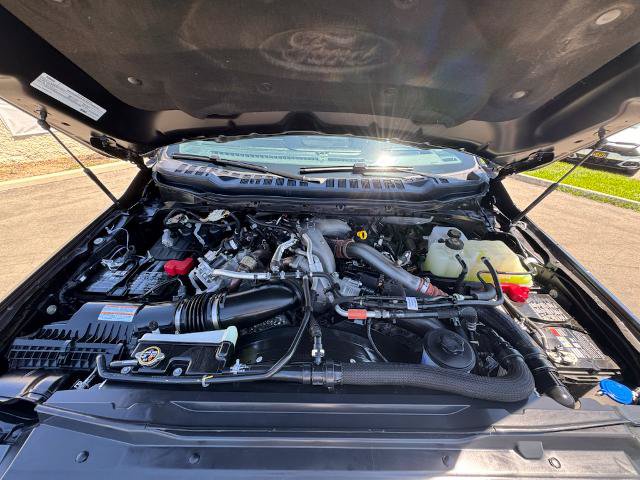 Certified 2026 Ford F450 Platinum w/ FX4 Off-Road Package AWD/4WD image 33