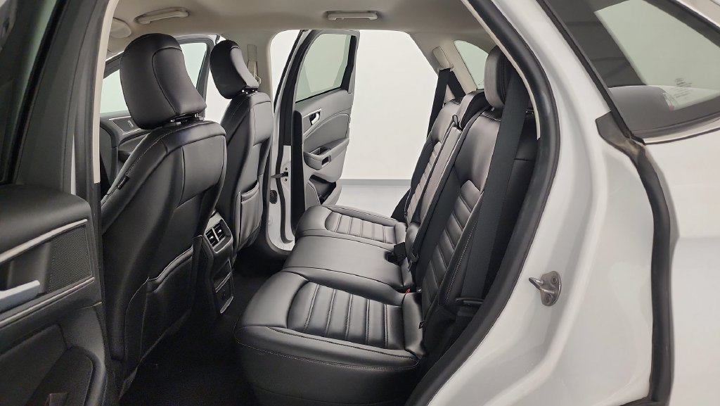 Certified 2024 Ford Edge SEL AWD/4WD image 26