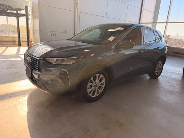 Certified 2025 Ford Escape Active w/ Tech Pack #1 FWD image 2
