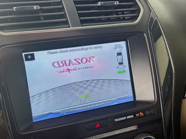 Certified 2018 Ford Explorer XLT w/ Equipment Group 202A image 17