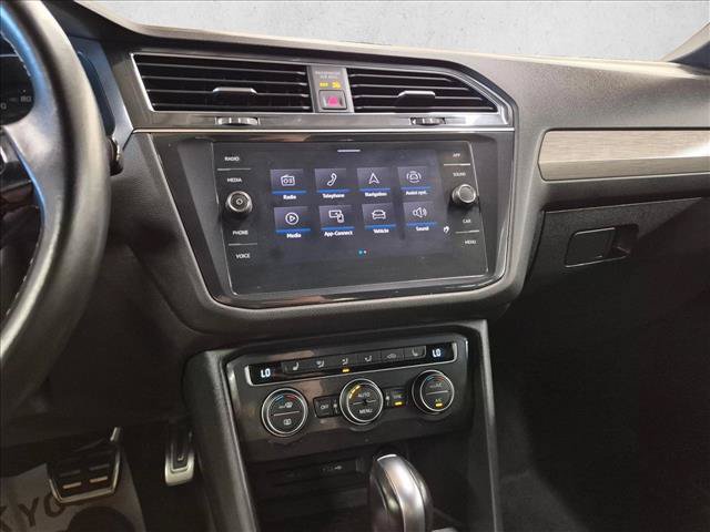 Used 2021 Volkswagen Tiguan SE R-Line FWD image 16
