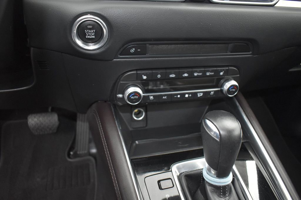 Used 2023 MAZDA CX-5 Signature AWD/4WD image 13