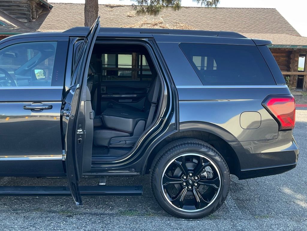 Certified 2024 Ford Expedition Limited image 56
