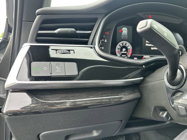 Used 2022 Audi Q7 3.0T Premium Plus w/ Premium Plus Package AWD/4WD image 29