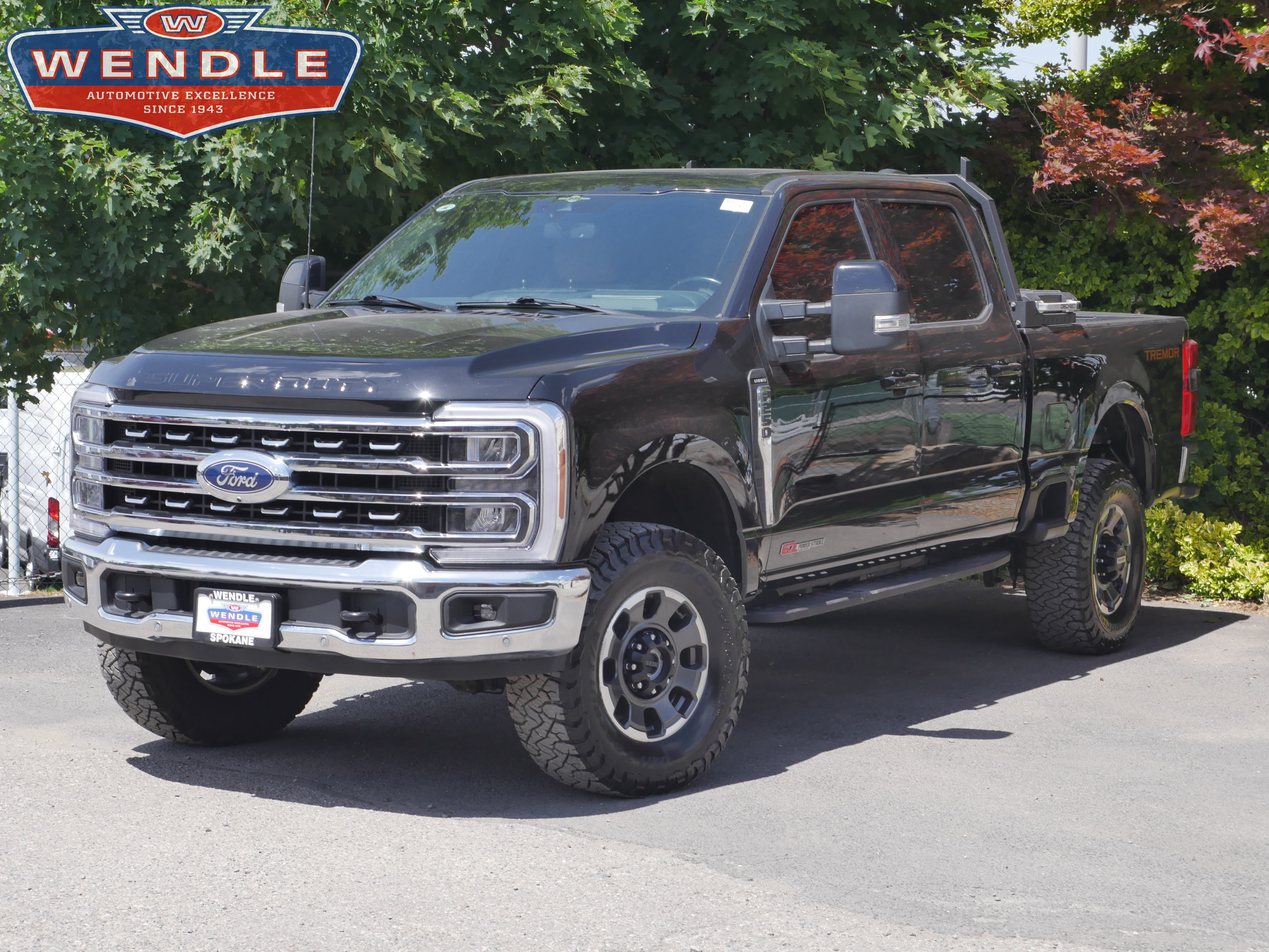 Certified 2023 Ford F250 Lariat w/ Lariat Ultimate Package AWD/4WD image 1