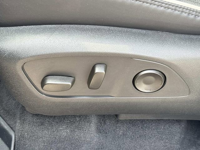 Used 2025 GMC Acadia Denali w/ LPO, Floor Liner Package AWD/4WD image 25