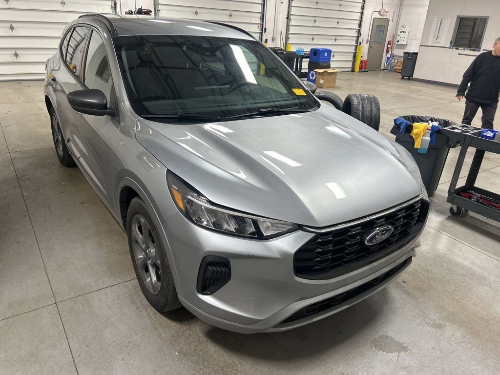 Certified 2023 Ford Escape ST-Line w/ Tech Pack #1 image 4