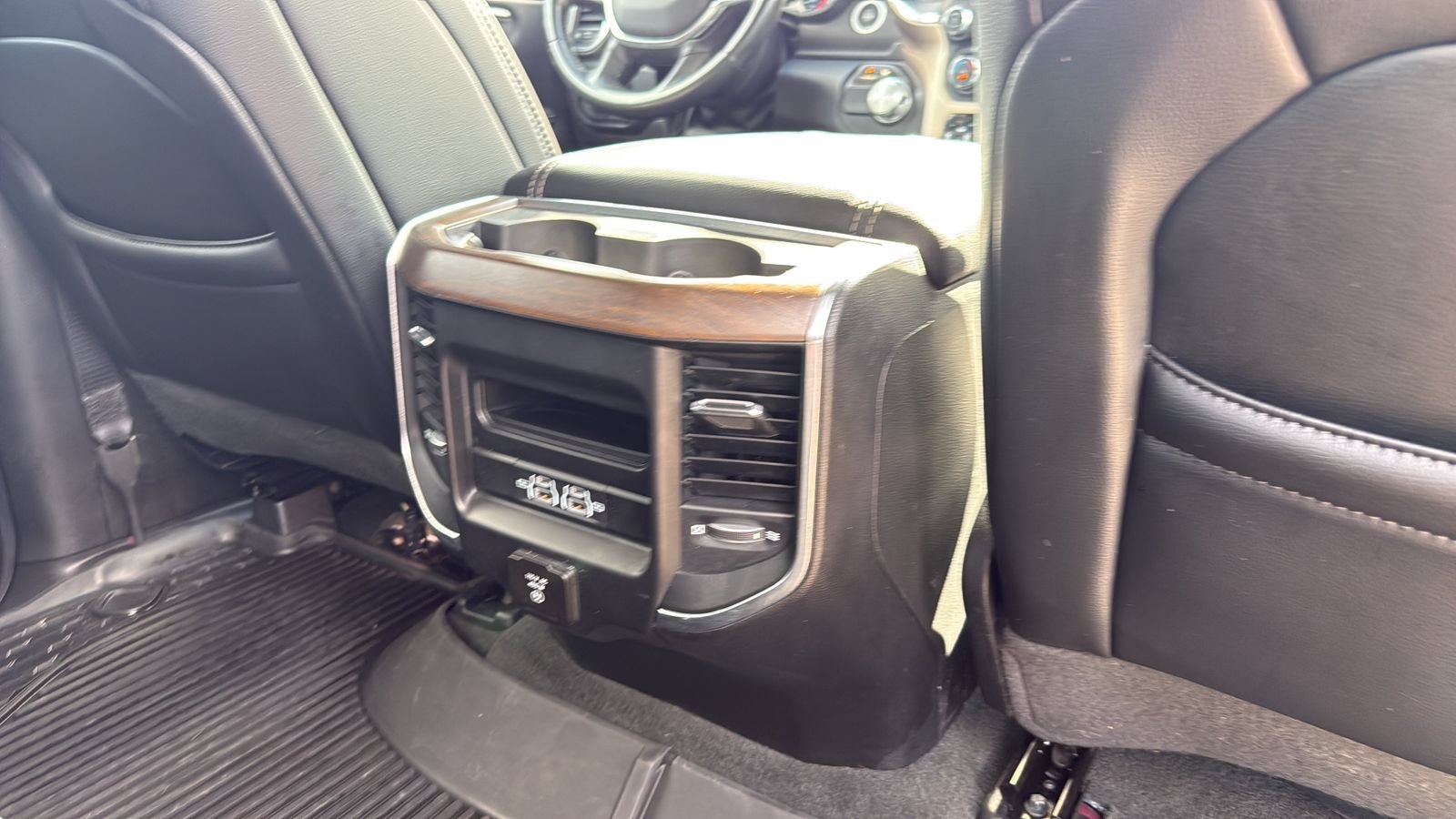 Used 2022 RAM 1500 Laramie RWD image 28