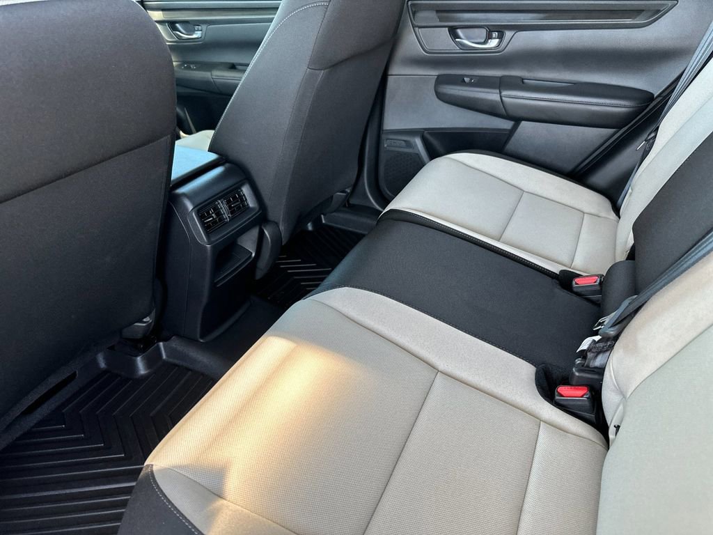 Used 2025 Honda CR-V LX image 11