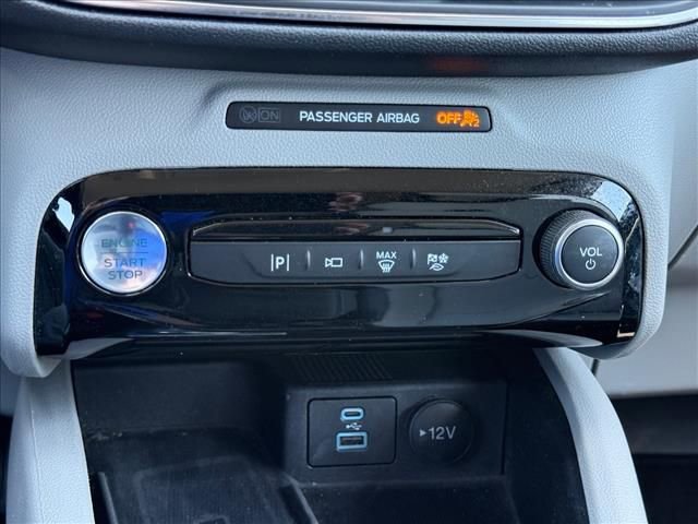 Certified 2023 Ford Escape Platinum AWD/4WD image 17