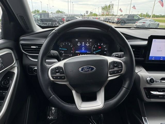 Certified 2023 Ford Explorer XLT w/ Equipment Group 202A AWD/4WD image 28