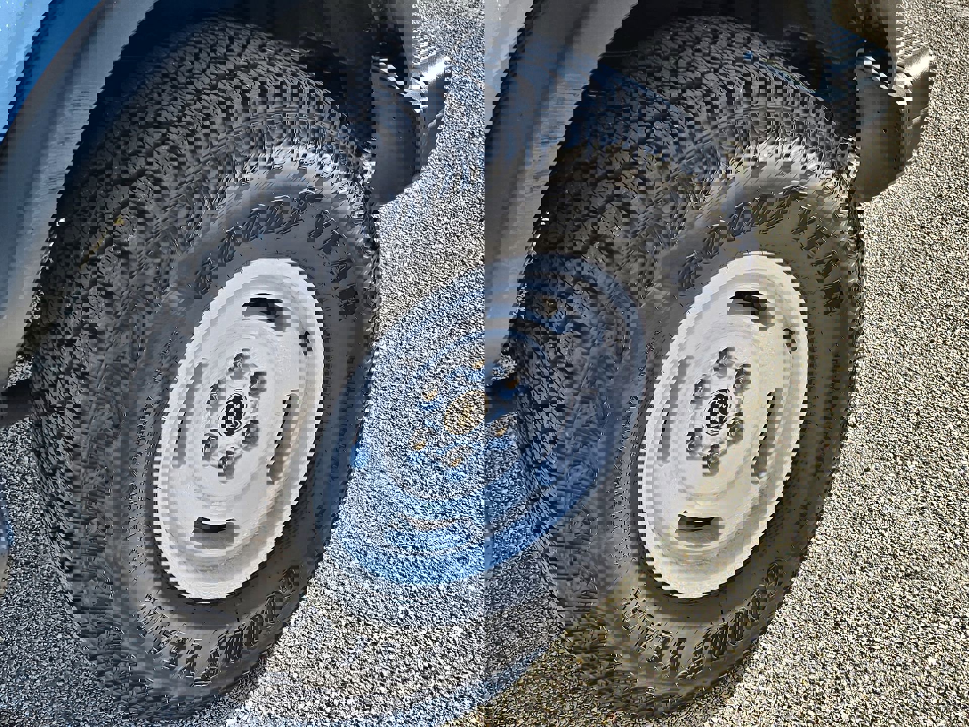 Certified 2025 Ford Bronco Heritage Edition image 11