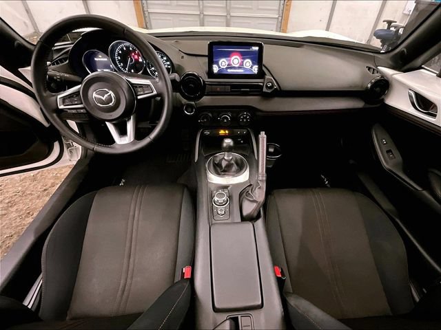Used 2019 MAZDA MX-5 Miata RF Club RWD image 14