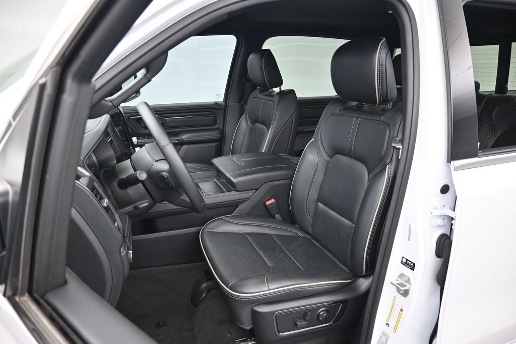 Used 2024 RAM 1500 Limited AWD/4WD image 16