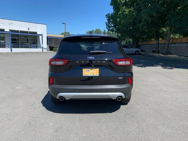 Certified 2025 Ford Escape SE FWD image 5