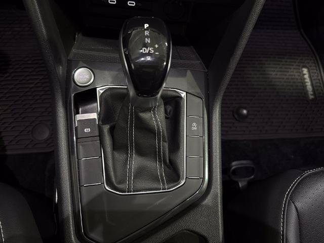 Used 2023 Volkswagen Tiguan SE w/ Panoramic Sunroof Package FWD image 20