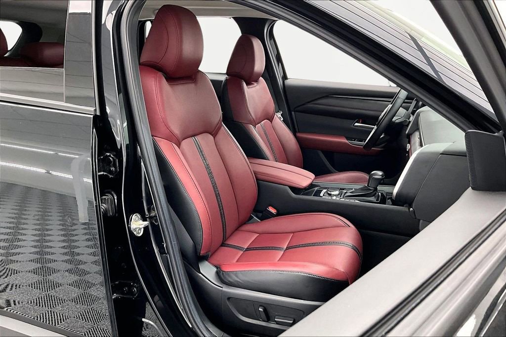 Used 2025 MAZDA CX-50 AWD 2.5 Hybrid w/ Premium Pkg image 9