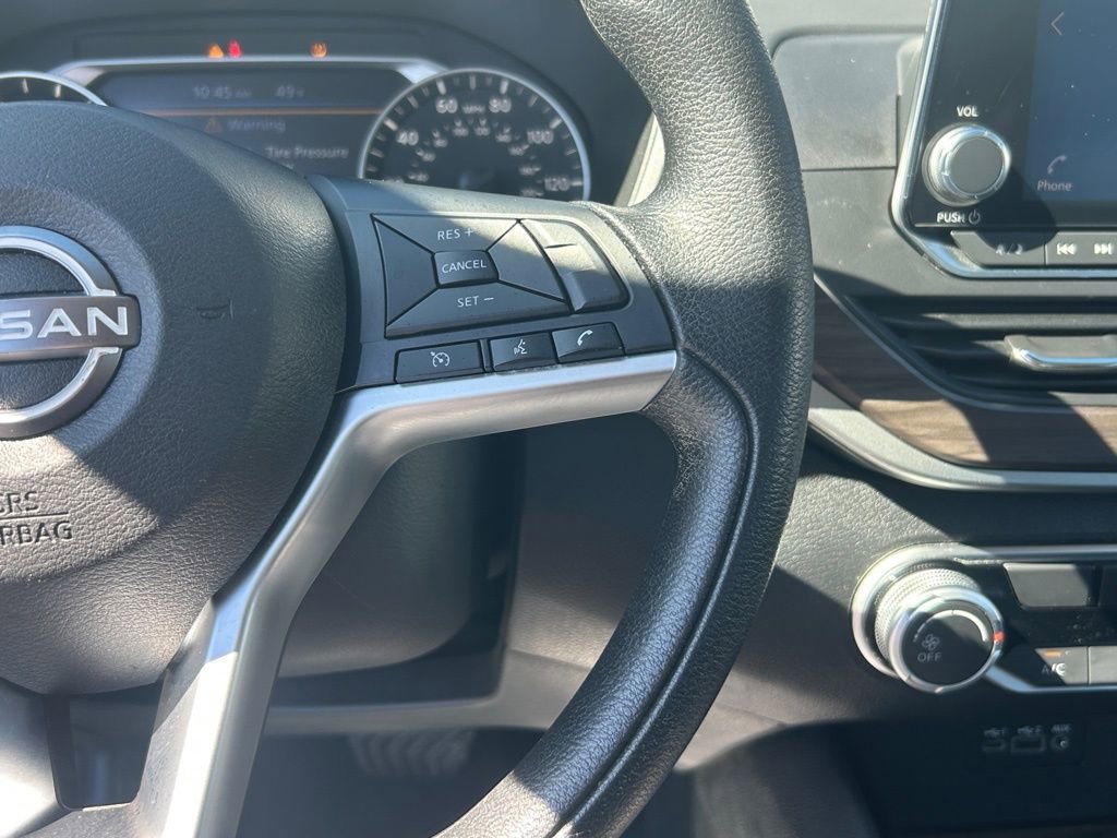 Used 2024 Nissan Altima 2.5 SV image 38