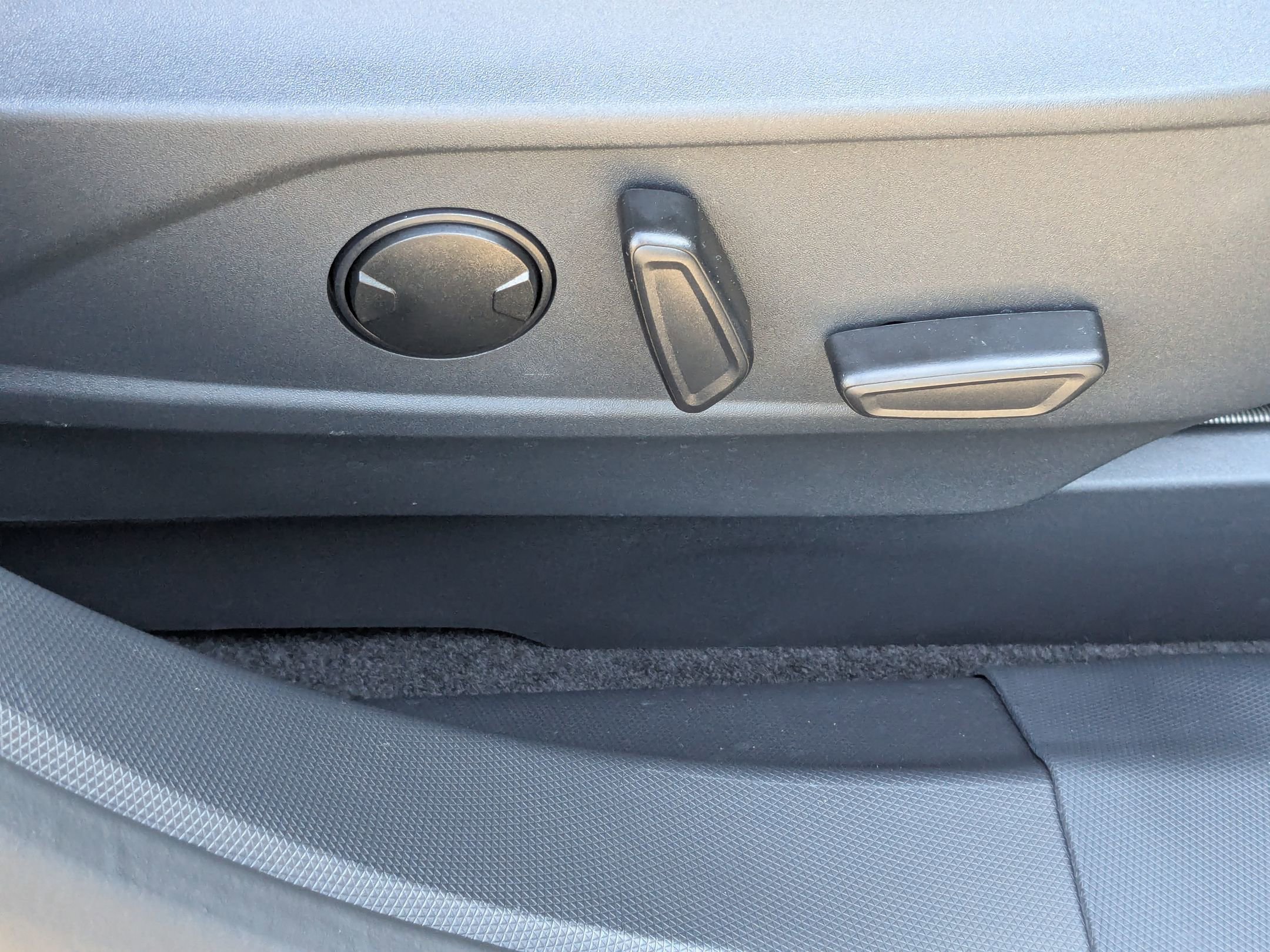 Certified 2025 Ford Mustang Mach-E GT image 39