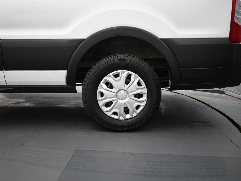 Certified 2022 Ford Transit 350 XLT RWD image 44