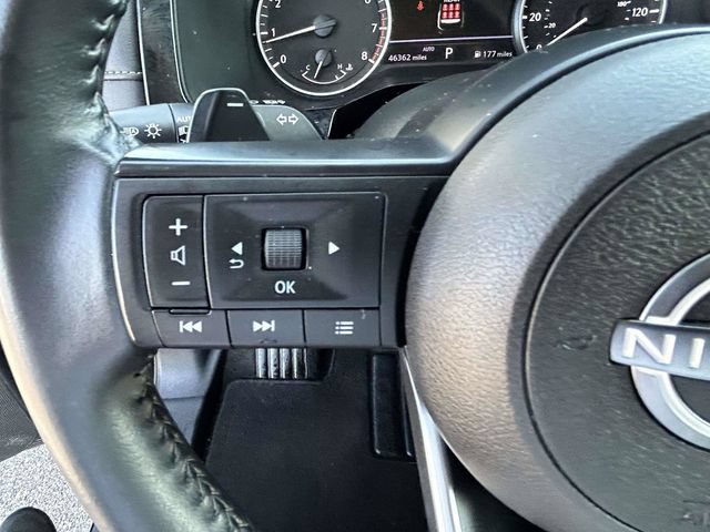 Used 2025 Nissan Pathfinder SV AWD/4WD image 7