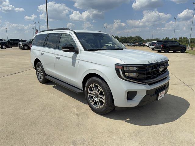 Certified 2025 Ford Expedition Active RWD image 2
