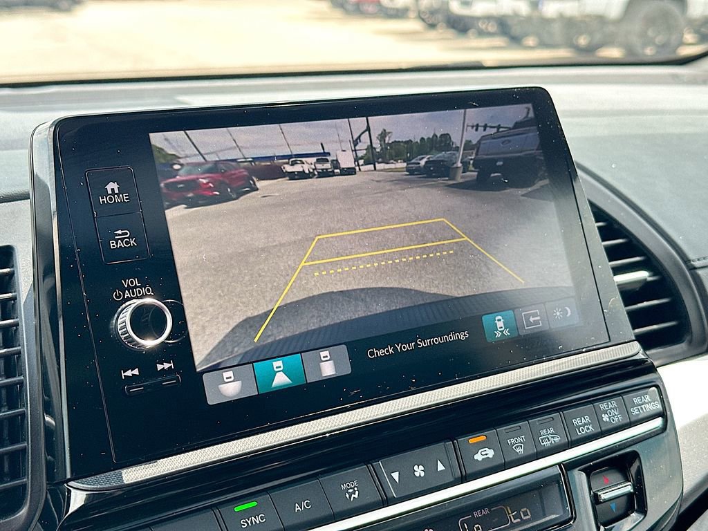 Used 2026 Honda Odyssey Touring image 23