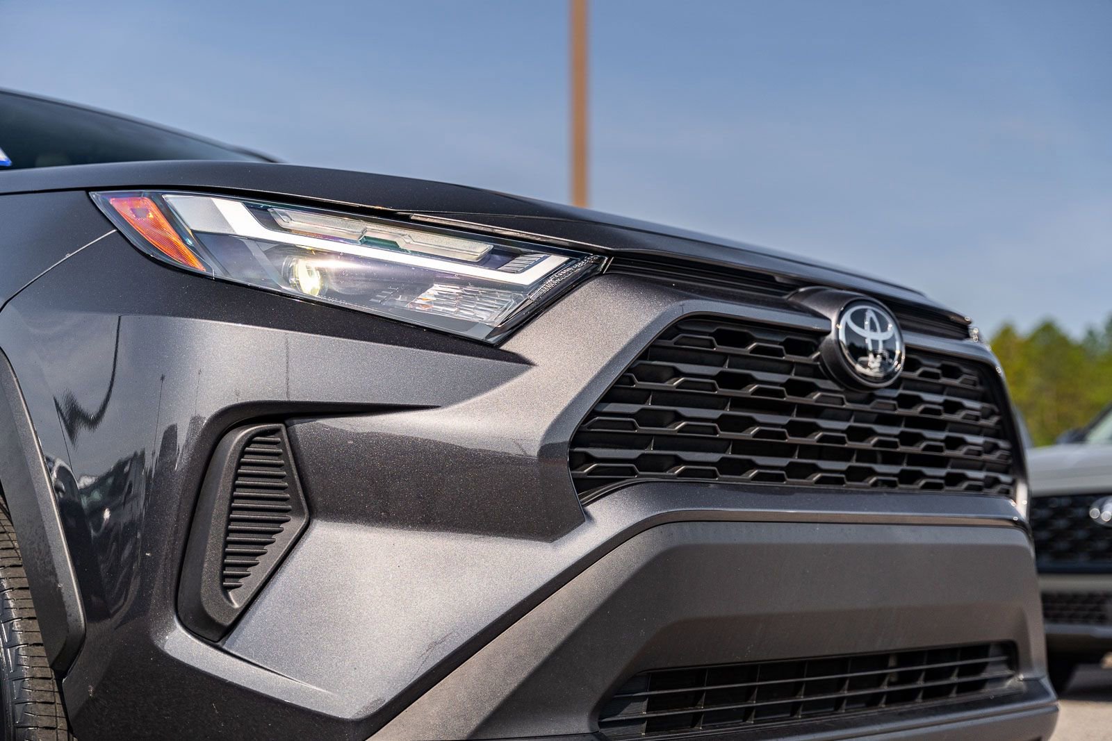 Used 2024 Toyota RAV4 XLE AWD/4WD image 10